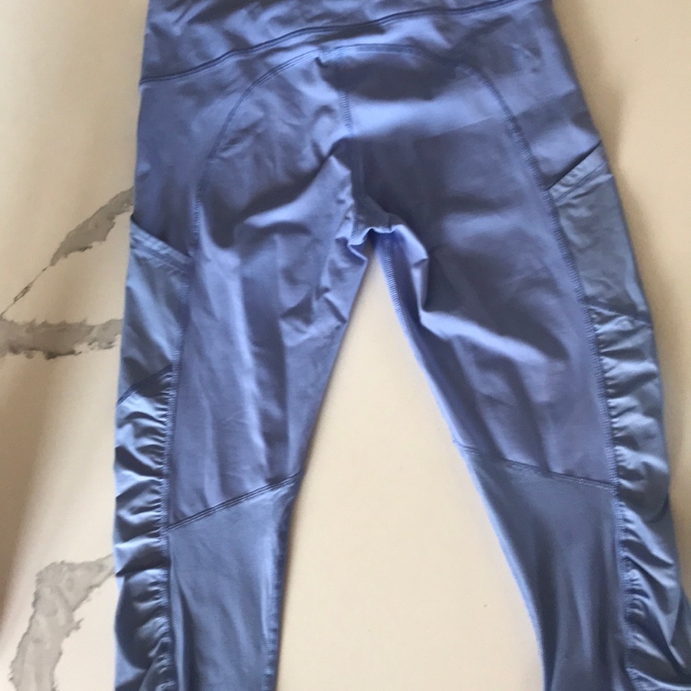 Lululemon cropped leggings